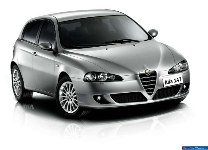 2004 Alfa Romeo 147 5door - фотография 2 из 9 2004 Alfa Romeo 147 5door - фотография 2 из 9