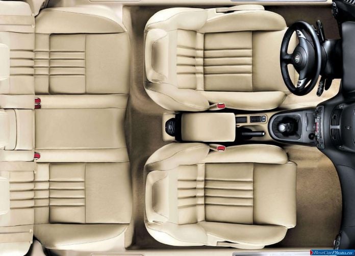 2004 Alfa Romeo 147 5door - фотография 8 из 9 2004 Alfa Romeo 147 5door - фотография 8 из 9