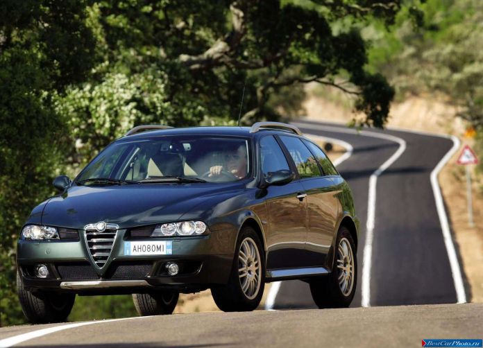 2004 Alfa Romeo 156 Crosswagon Q4 - фотография 8 из 61