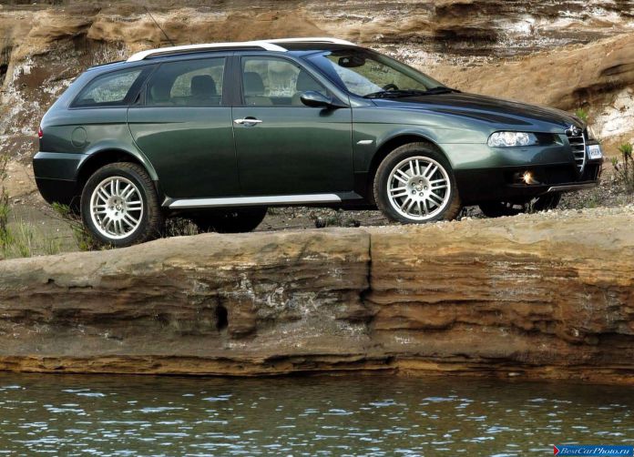 2004 Alfa Romeo 156 Crosswagon Q4 - фотография 17 из 61 2004 Alfa Romeo 156 Crosswagon Q4 - фотография 17 из 61