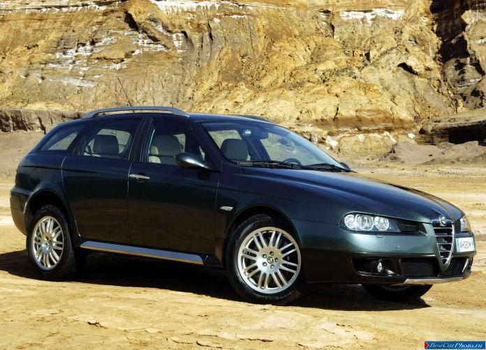 2004 Alfa Romeo 156 Crosswagon Q4 - фотография 18 из 61