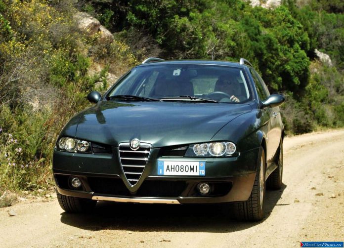 2004 Alfa Romeo 156 Crosswagon Q4 - фотография 33 из 61