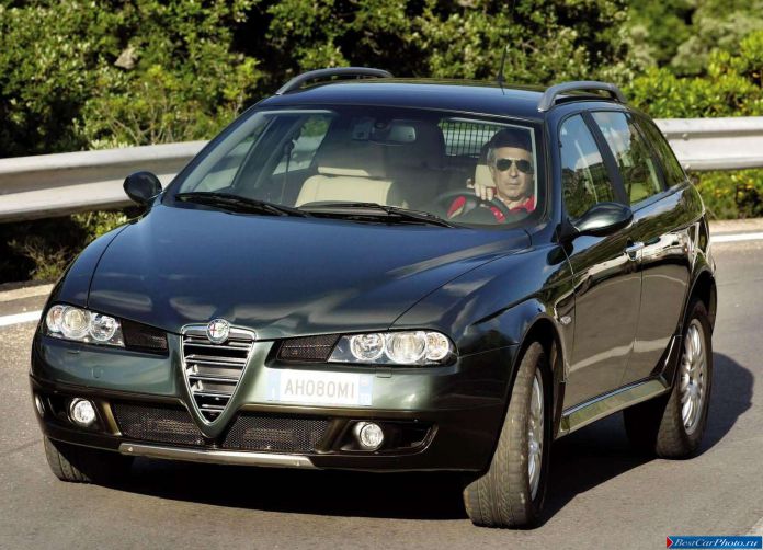 2004 Alfa Romeo 156 Crosswagon Q4 - фотография 34 из 61