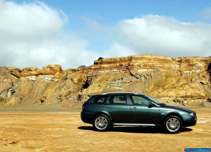 2004 Alfa Romeo 156 Crosswagon Q4 - фотография 35 из 61