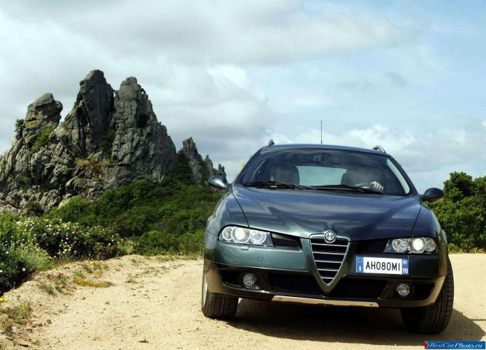 2004 Alfa Romeo 156 Crosswagon Q4 - фотография 36 из 61 2004 Alfa Romeo 156 Crosswagon Q4 - фотография 36 из 61