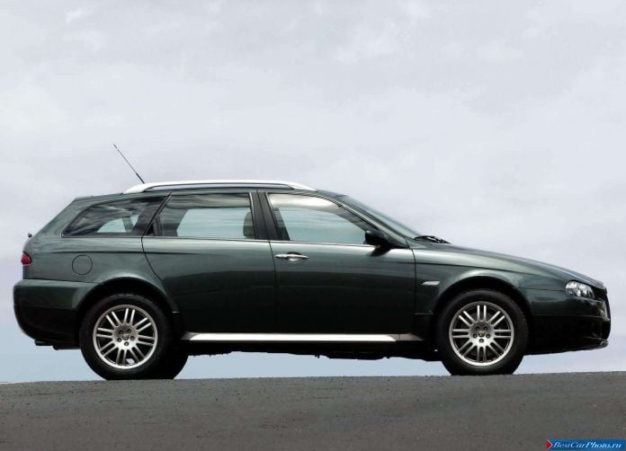 2004 Alfa Romeo 156 Crosswagon Q4 - фотография 46 из 61
