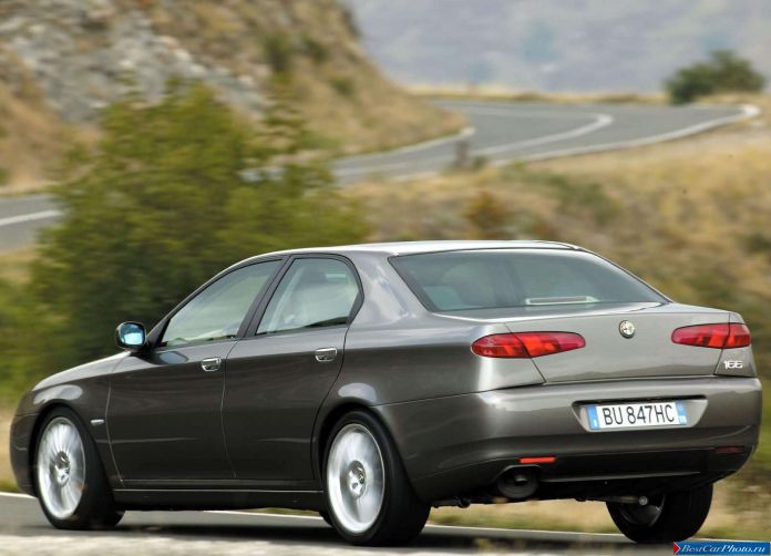 2004 Alfa Romeo 166 - фотография 37 из 47
