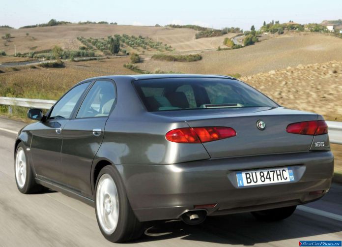 2004 Alfa Romeo 166 - фотография 41 из 47