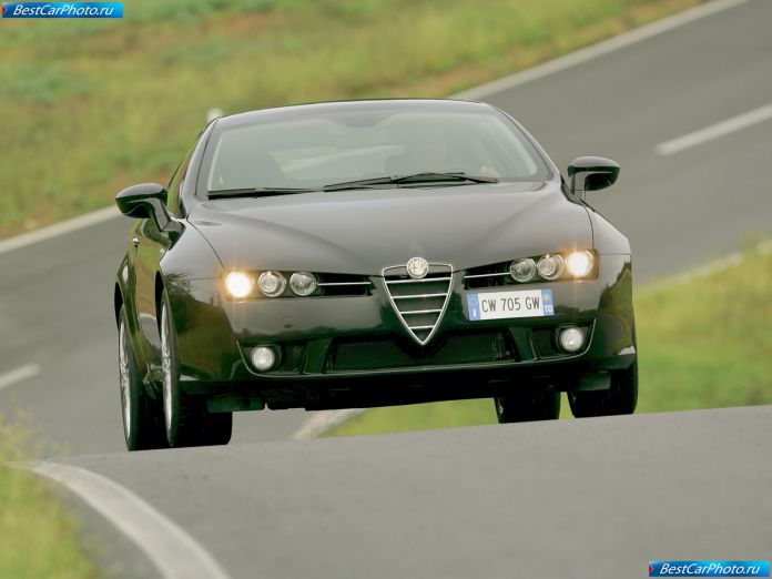 2005 Alfa Romeo Brera - фотография 14 из 59
