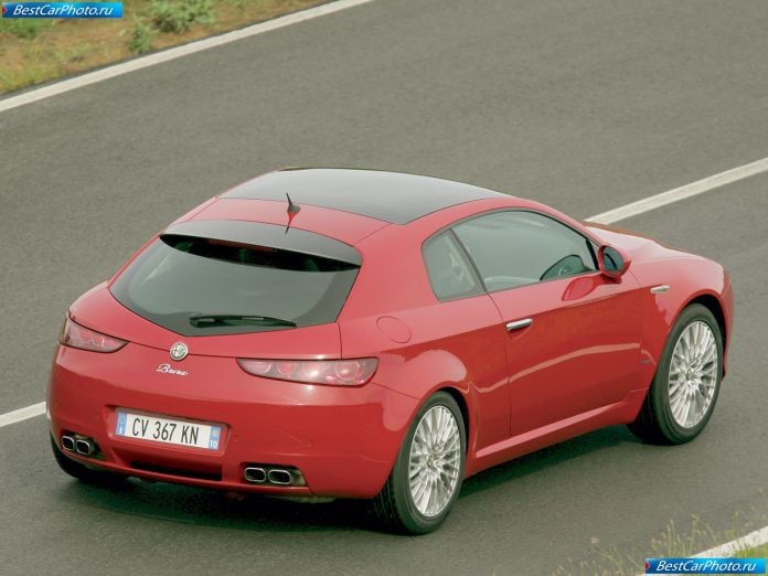 2005 Alfa Romeo Brera - фотография 22 из 59 2005 Alfa Romeo Brera - фотография 22 из 59