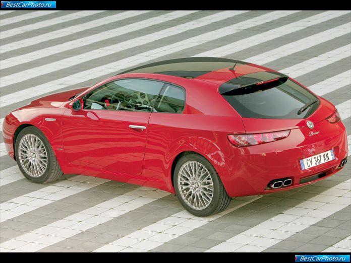 2005 Alfa Romeo Brera - фотография 30 из 59 2005 Alfa Romeo Brera - фотография 30 из 59