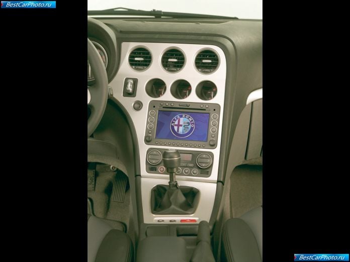 2005 Alfa Romeo Brera - фотография 51 из 59 2005 Alfa Romeo Brera - фотография 51 из 59