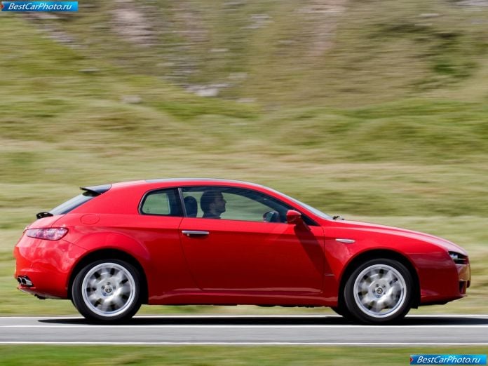 2005 Alfa Romeo Brera Uk Version - фотография 28 из 74 2005 Alfa Romeo Brera Uk Version - фотография 28 из 74