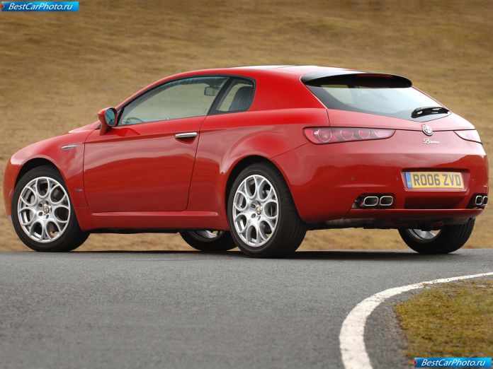 2005 Alfa Romeo Brera Uk Version - фотография 35 из 74 2005 Alfa Romeo Brera Uk Version - фотография 35 из 74