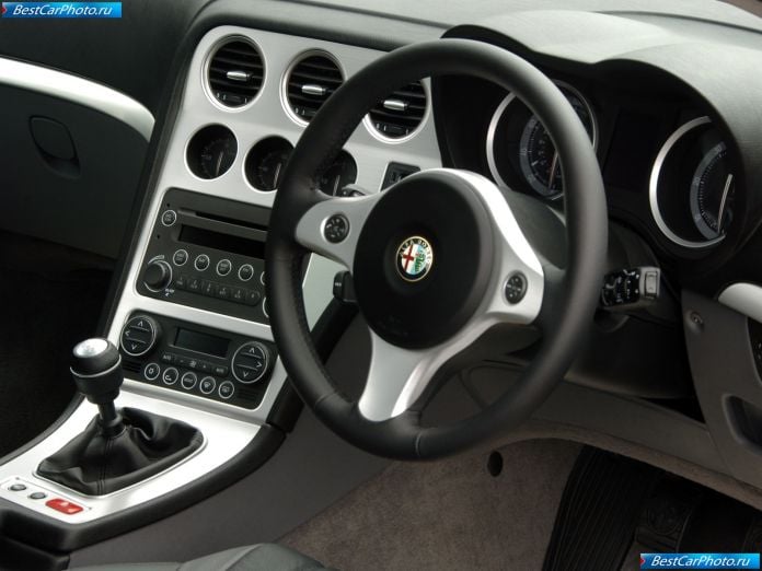 2005 Alfa Romeo Brera Uk Version - фотография 53 из 74 2005 Alfa Romeo Brera Uk Version - фотография 53 из 74