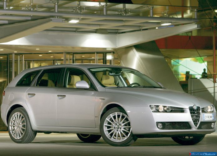 2006 Alfa Romeo 159 Sportwagon - фотография 10 из 58 2006 Alfa Romeo 159 Sportwagon - фотография 10 из 58