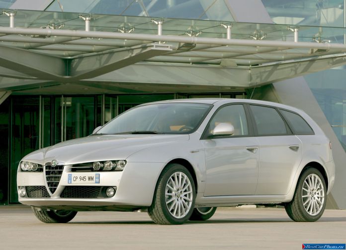 2006 Alfa Romeo 159 Sportwagon - фотография 14 из 58 2006 Alfa Romeo 159 Sportwagon - фотография 14 из 58