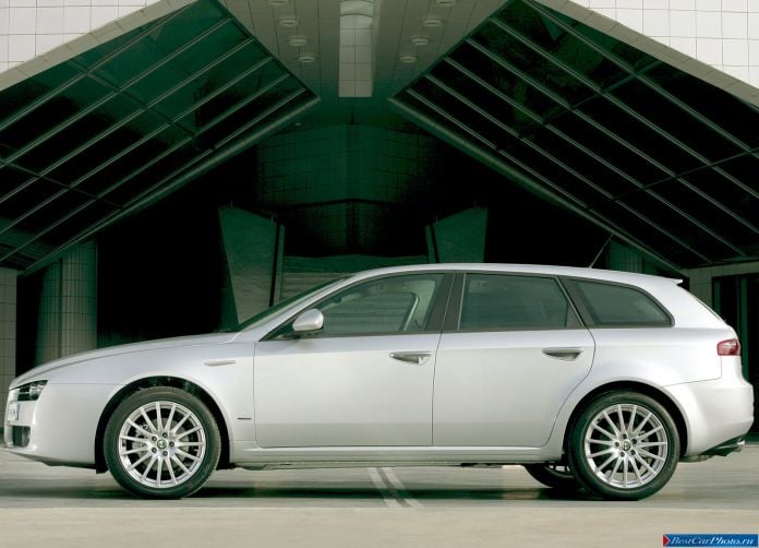 2006 Alfa Romeo 159 Sportwagon - фотография 30 из 58 2006 Alfa Romeo 159 Sportwagon - фотография 30 из 58