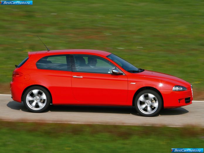 2007 Alfa Romeo 147 Q2 - фотография 6 из 16 2007 Alfa Romeo 147 Q2 - фотография 6 из 16