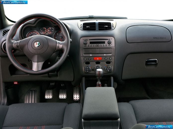 2007 Alfa Romeo 147 Q2 - фотография 16 из 16 2007 Alfa Romeo 147 Q2 - фотография 16 из 16
