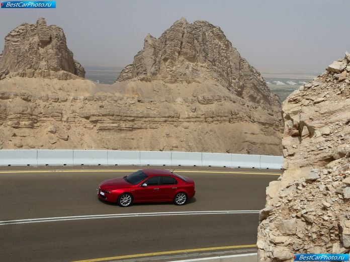 2009 Alfa Romeo 159 - фотография 18 из 56