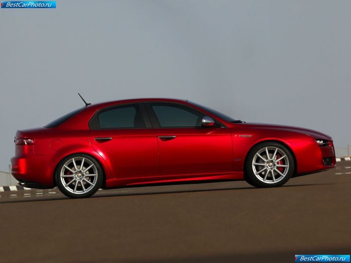 2009 Alfa Romeo 159 - фотография 19 из 56