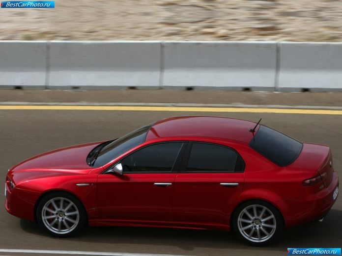 2009 Alfa Romeo 159 - фотография 38 из 56