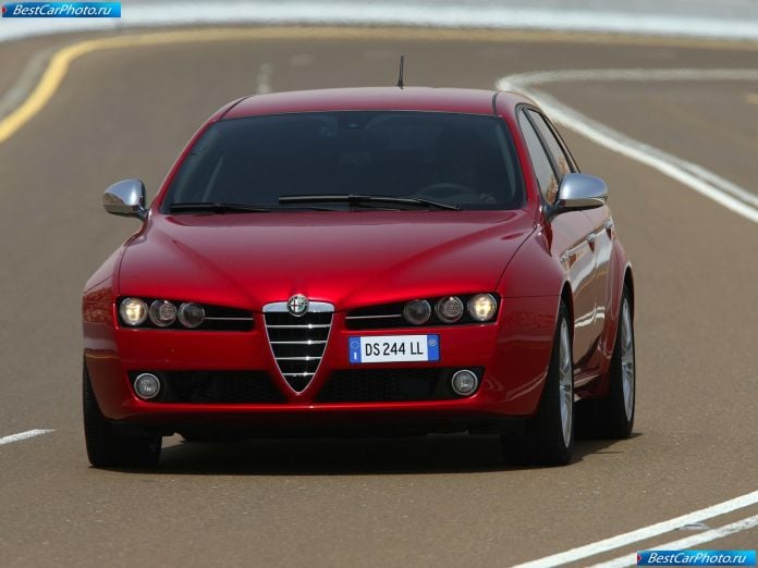 2009 Alfa Romeo 159 Sportwagon - фотография 14 из 68 2009 Alfa Romeo 159 Sportwagon - фотография 14 из 68