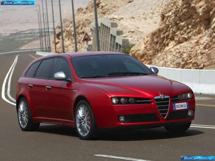 2009 Alfa Romeo 159 Sportwagon - фотография 15 из 68 2009 Alfa Romeo 159 Sportwagon - фотография 15 из 68