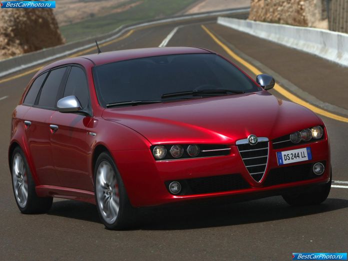 2009 Alfa Romeo 159 Sportwagon - фотография 16 из 68 2009 Alfa Romeo 159 Sportwagon - фотография 16 из 68