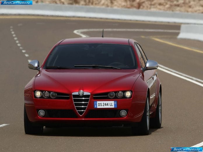 2009 Alfa Romeo 159 Sportwagon - фотография 18 из 68 2009 Alfa Romeo 159 Sportwagon - фотография 18 из 68