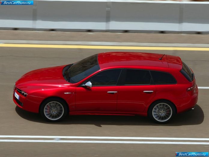 2009 Alfa Romeo 159 Sportwagon - фотография 23 из 68 2009 Alfa Romeo 159 Sportwagon - фотография 23 из 68