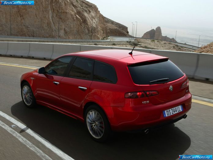 2009 Alfa Romeo 159 Sportwagon - фотография 38 из 68 2009 Alfa Romeo 159 Sportwagon - фотография 38 из 68