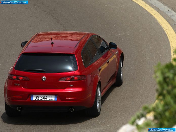 2009 Alfa Romeo 159 Sportwagon - фотография 43 из 68