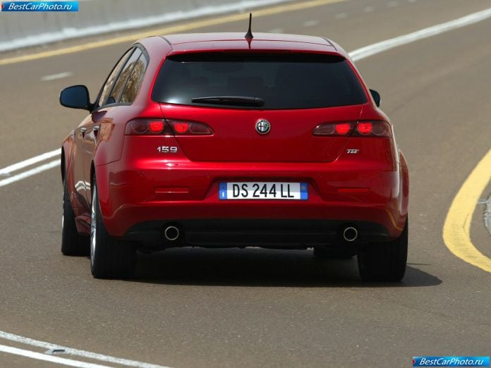2009 Alfa Romeo 159 Sportwagon - фотография 49 из 68 2009 Alfa Romeo 159 Sportwagon - фотография 49 из 68