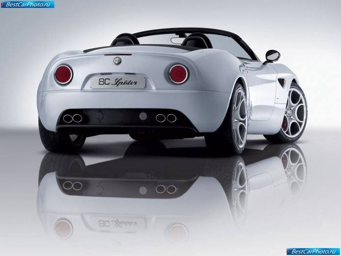 2009 Alfa Romeo 8c Spider - фотография 7 из 33