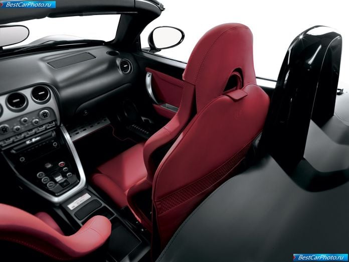 2009 Alfa Romeo 8c Spider - фотография 28 из 33 2009 Alfa Romeo 8c Spider - фотография 28 из 33