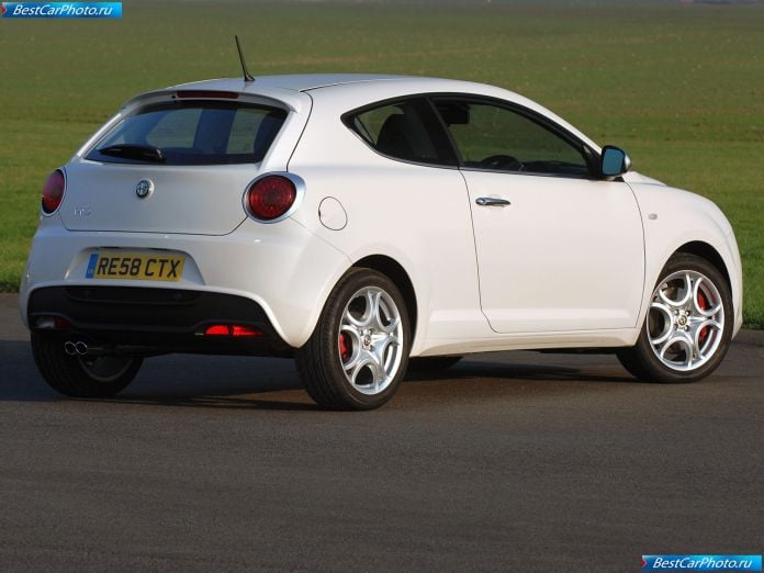 2009 Alfa Romeo Mito Uk Version - фотография 23 из 42
