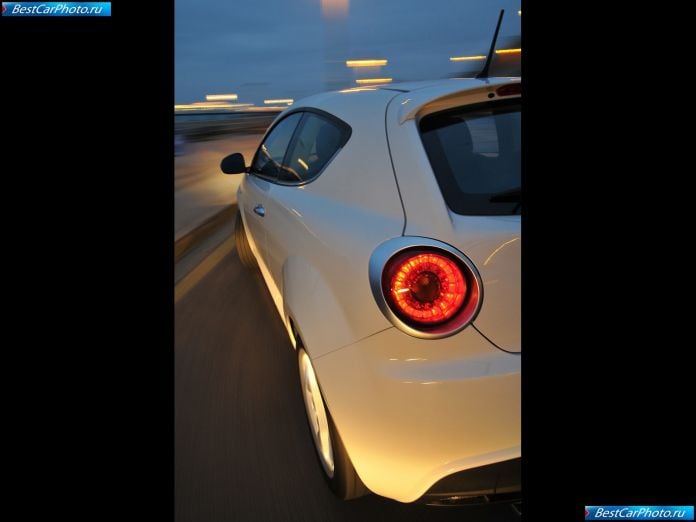 2009 Alfa Romeo Mito Uk Version - фотография 41 из 42