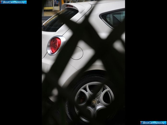 2009 Alfa Romeo Mito Uk Version - фотография 42 из 42