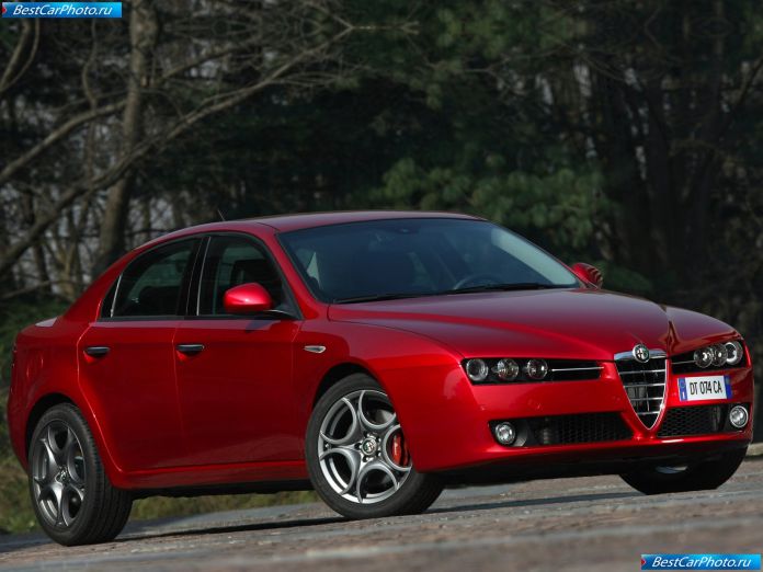 2010 Alfa Romeo 159 1750 Tbi - фотография 1 из 13 2010 Alfa Romeo 159 1750 Tbi - фотография 1 из 13