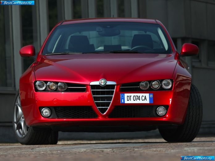 2010 Alfa Romeo 159 1750 Tbi - фотография 5 из 13