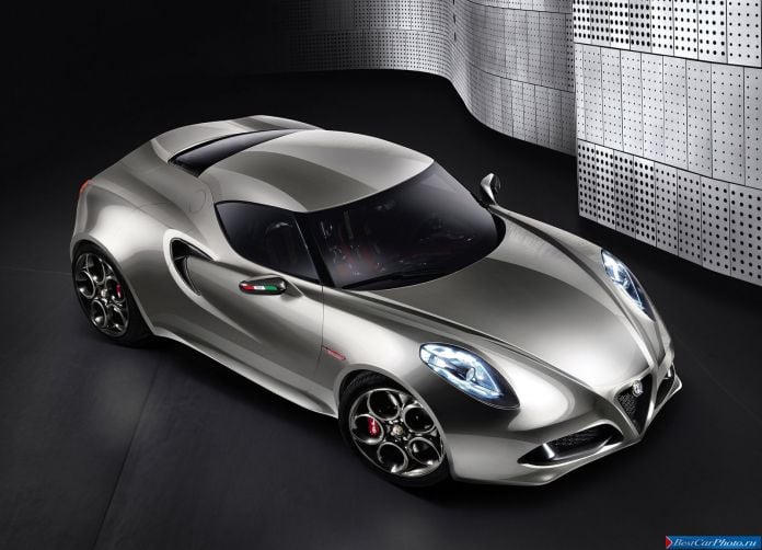 2011 Alfa Romeo 4C Concept - фотография 1 из 10