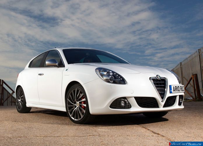 2011 Alfa Romeo Giulietta - фотография 2 из 188 2011 Alfa Romeo Giulietta - фотография 2 из 188