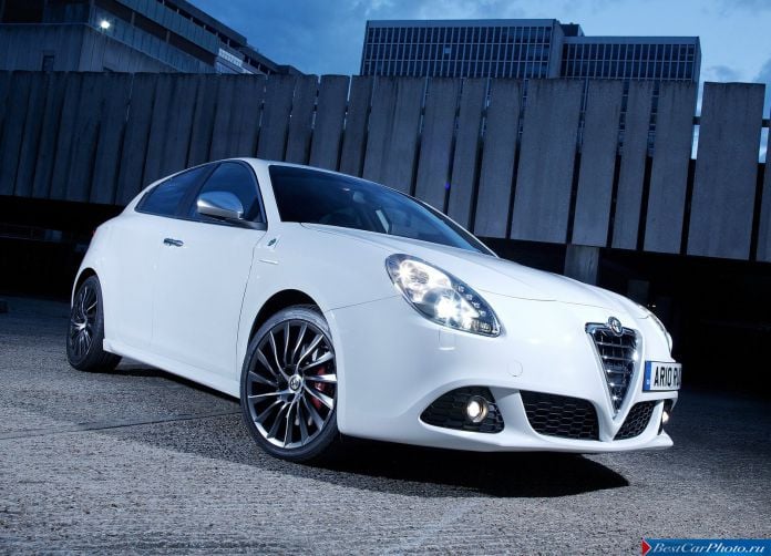 2011 Alfa Romeo Giulietta - фотография 3 из 188 2011 Alfa Romeo Giulietta - фотография 3 из 188