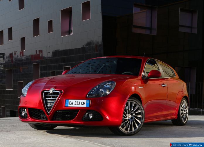 2011 Alfa Romeo Giulietta - фотография 5 из 188 2011 Alfa Romeo Giulietta - фотография 5 из 188