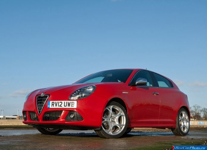 2011 Alfa Romeo Giulietta - фотография 7 из 188 2011 Alfa Romeo Giulietta - фотография 7 из 188