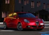 alfa_romeo_2011_giulietta_008.jpg