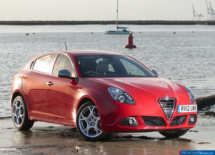 2011 Alfa Romeo Giulietta - фотография 16 из 188 2011 Alfa Romeo Giulietta - фотография 16 из 188