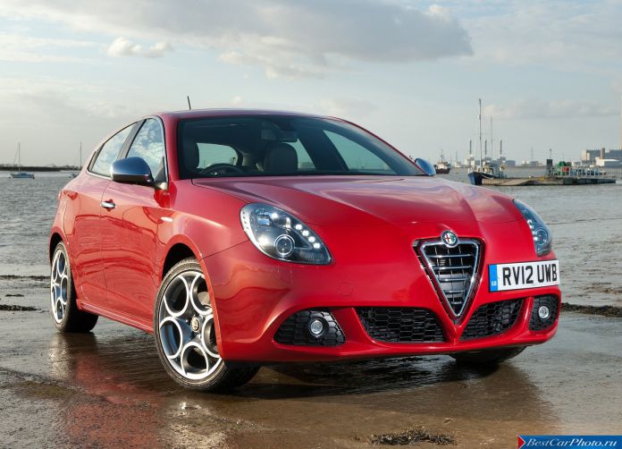 2011 Alfa Romeo Giulietta - фотография 17 из 188 2011 Alfa Romeo Giulietta - фотография 17 из 188